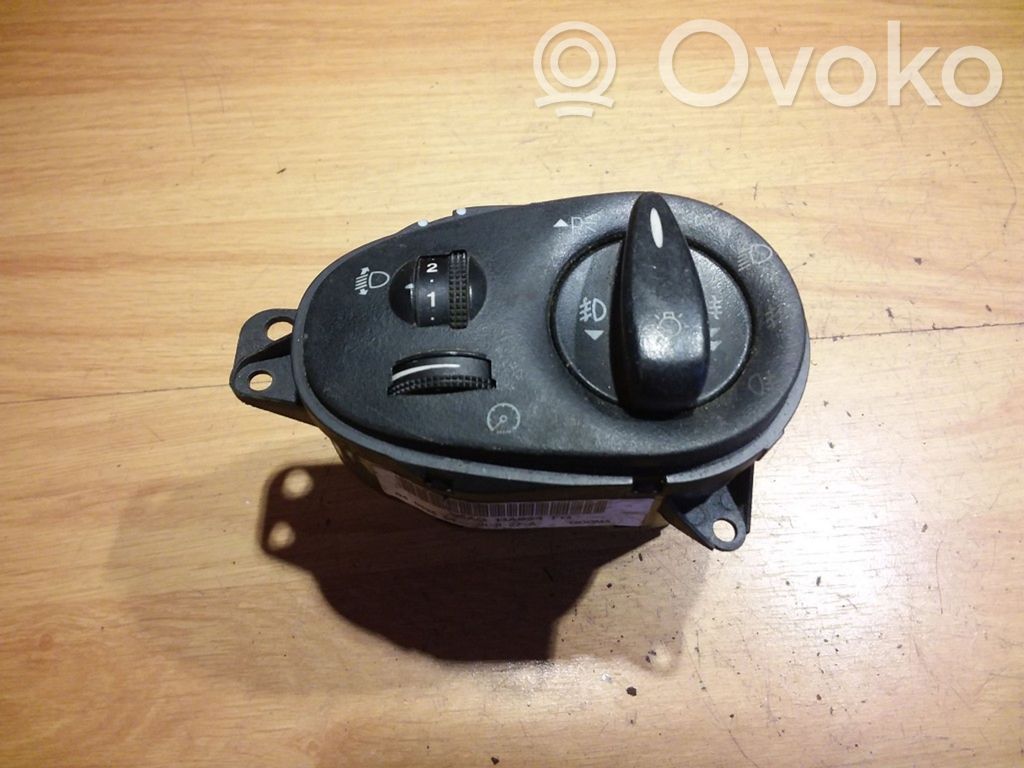 Ford Focus Light switch 