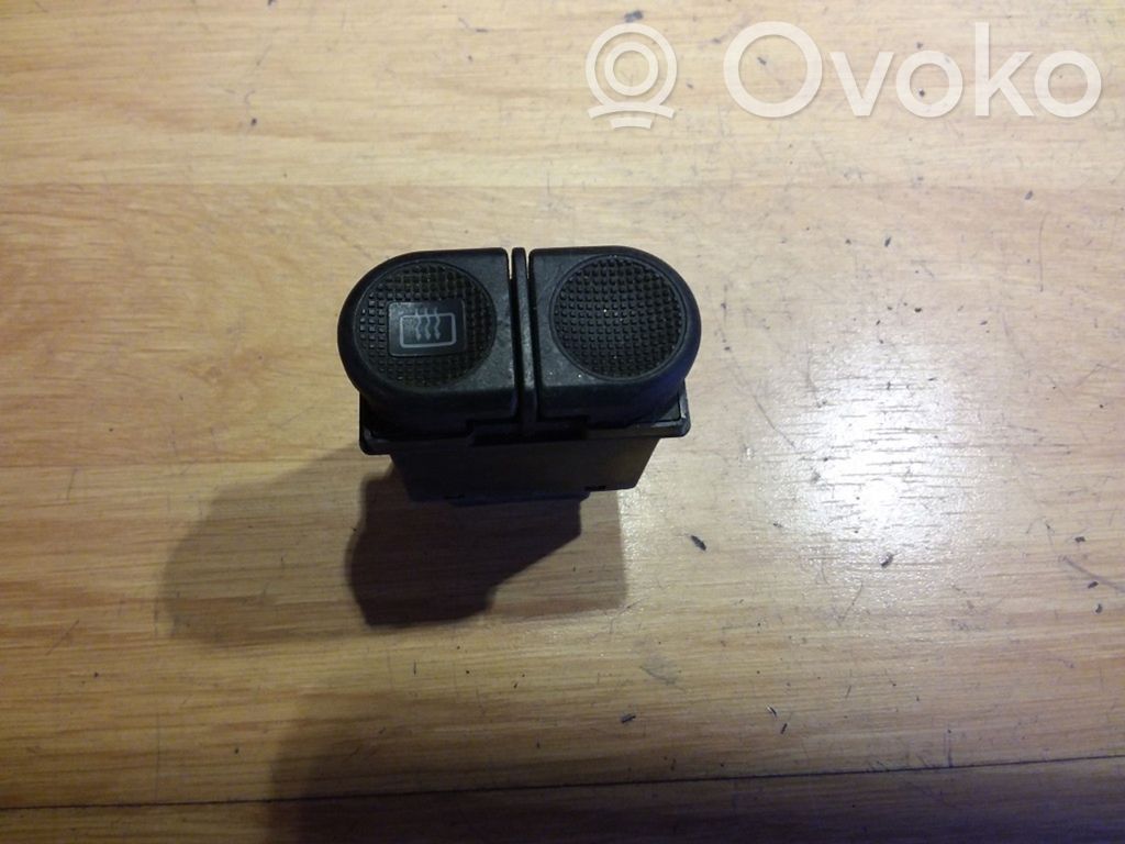 Windscreen/window heater switch
