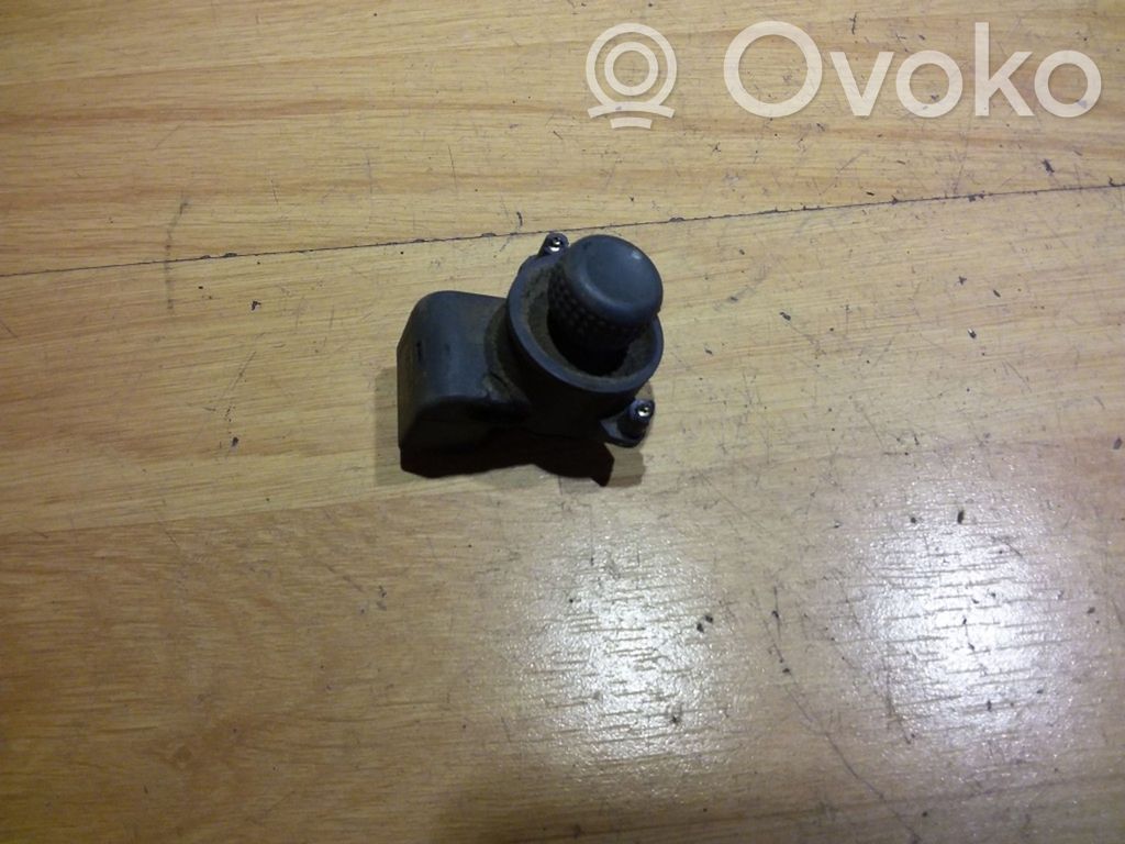 Renault Espace III Wing mirror switch 