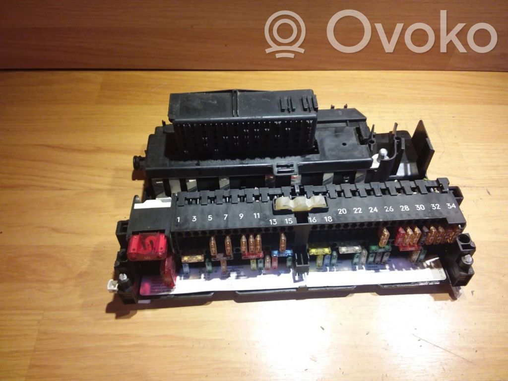 BMW 3 E36 Fuse module 