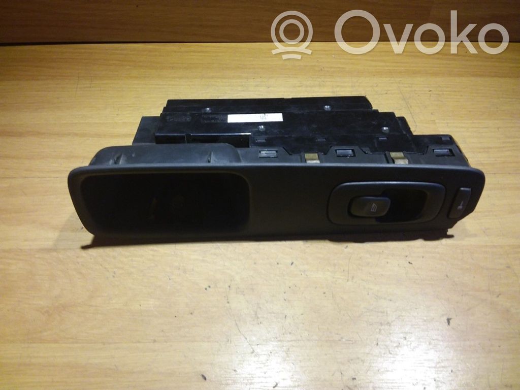 Volvo V70 Electric window control switch 