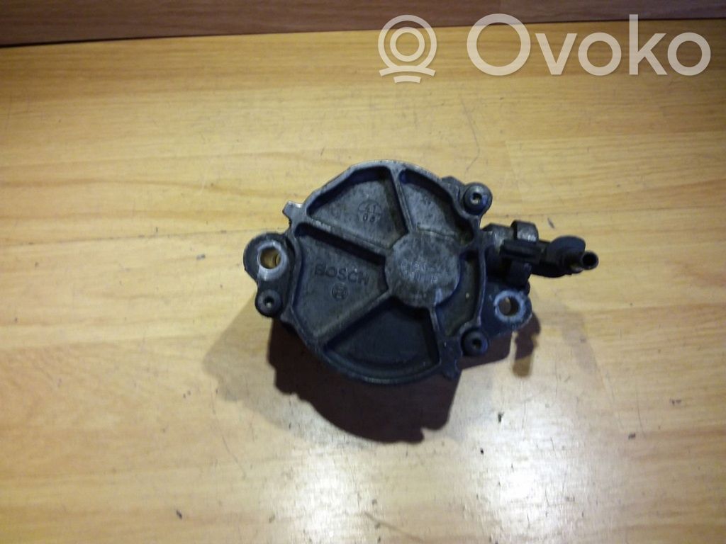 Peugeot 407 Vacuum pump 