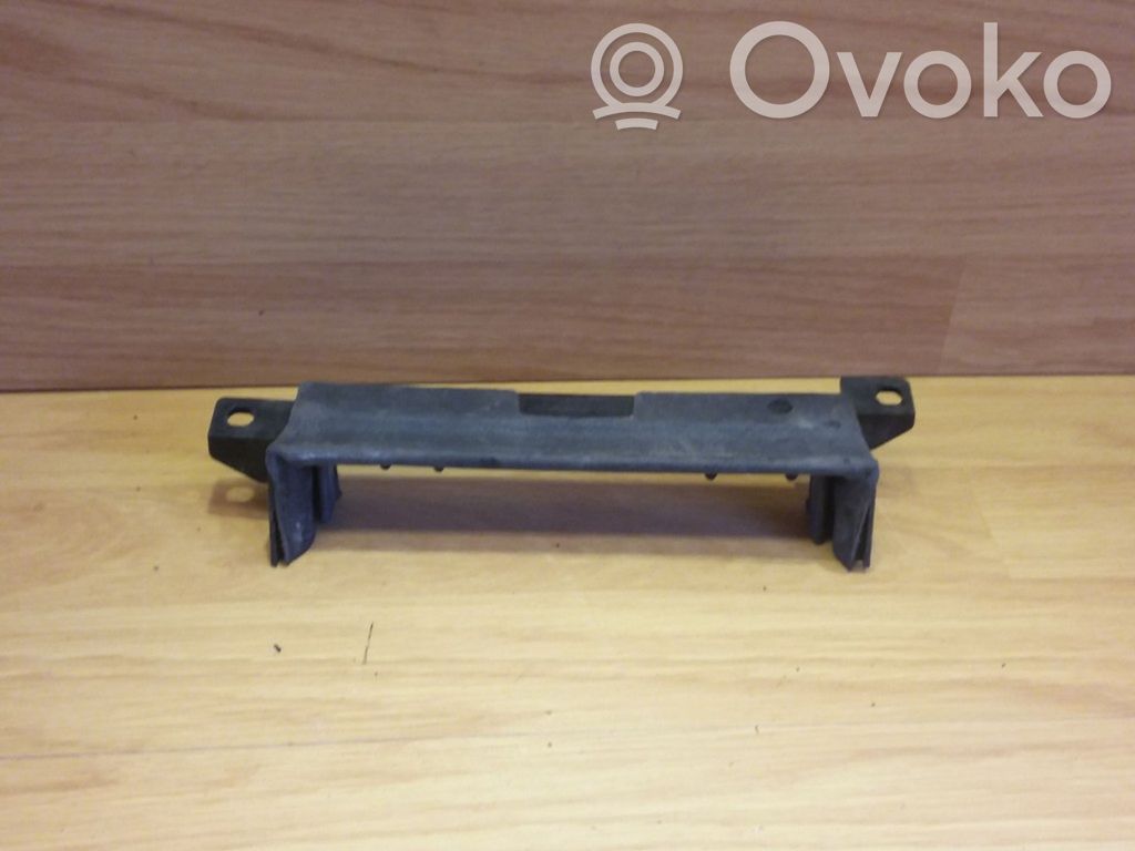 Steering wheel column trim   8159757