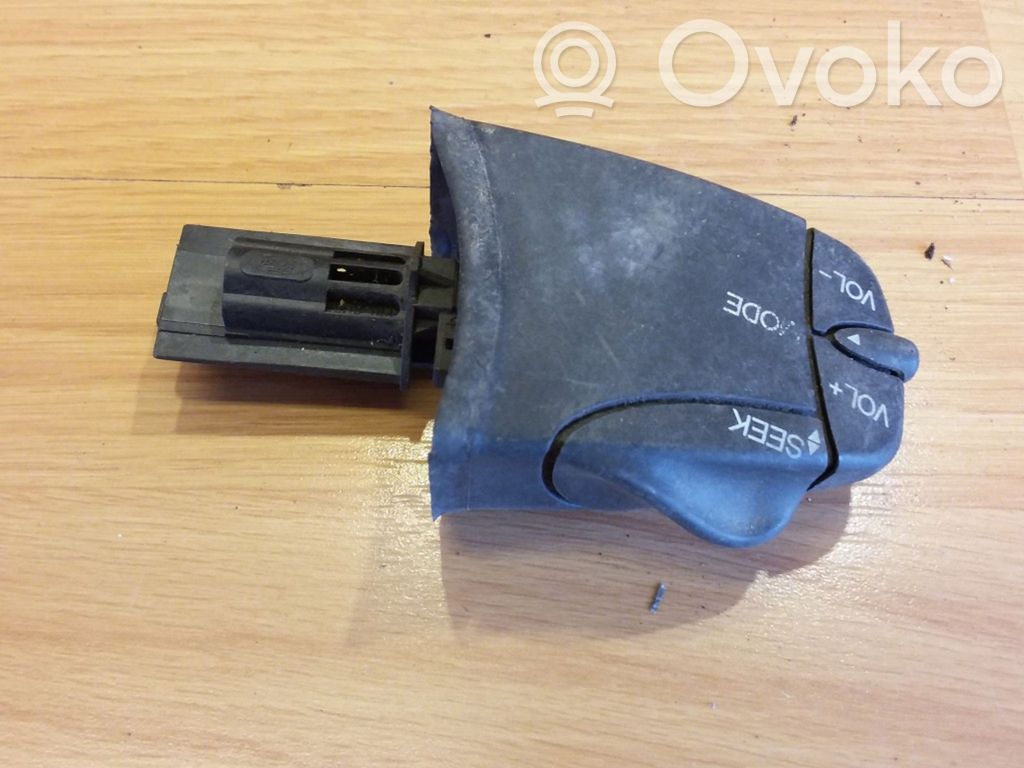 Interruptor de control multifunción   98AB14K147AC