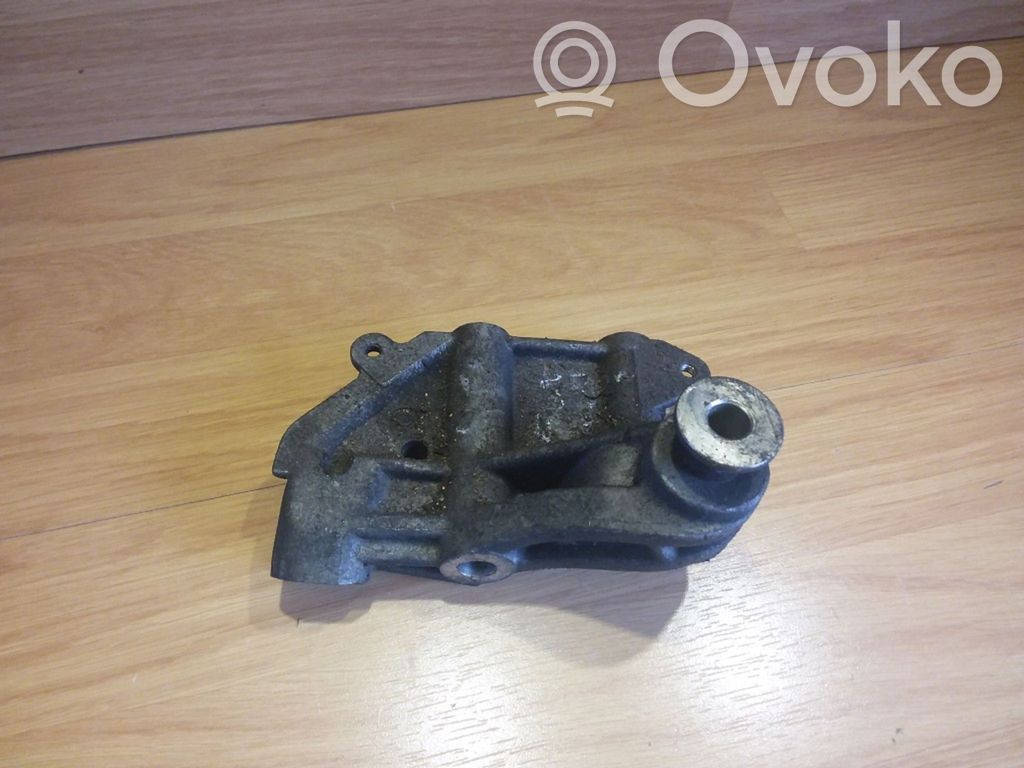 Engine mounting bracket   46539781