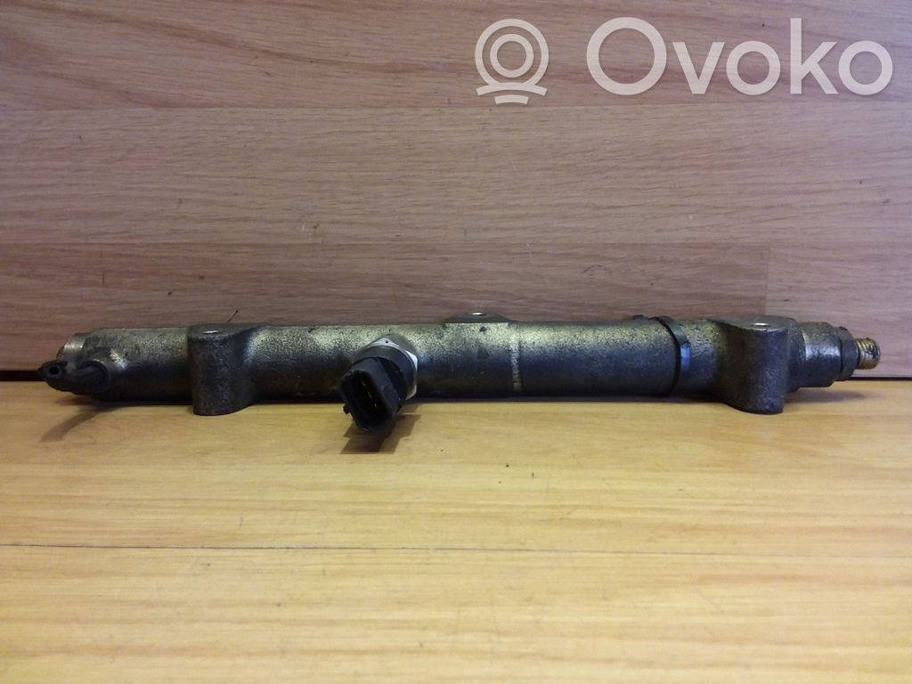 Chrysler Voyager Fuel main line pipe 