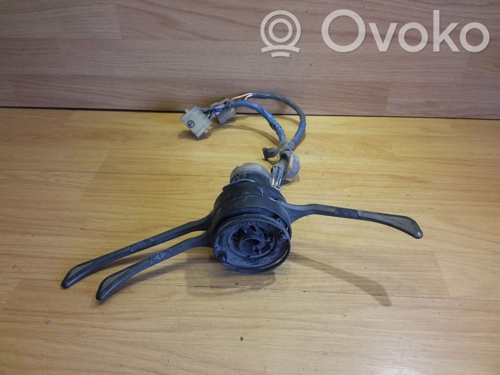 Lada Niva Interruptor/palanca de limpiador de luz de giro 