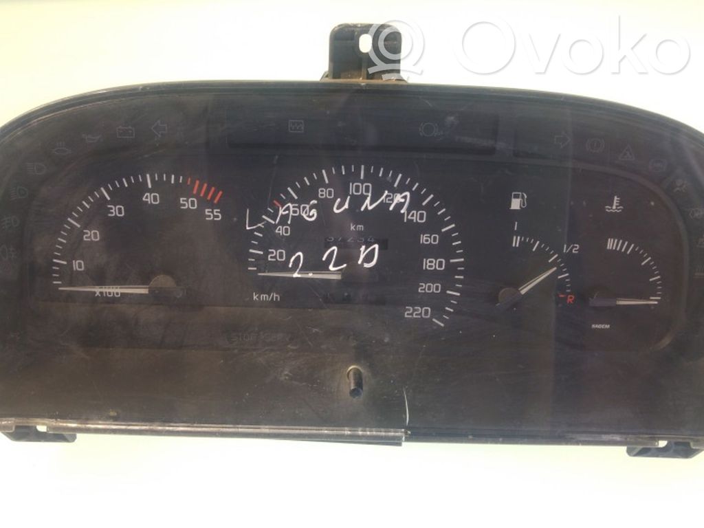 Renault Laguna I Speedometer (instrument cluster) 