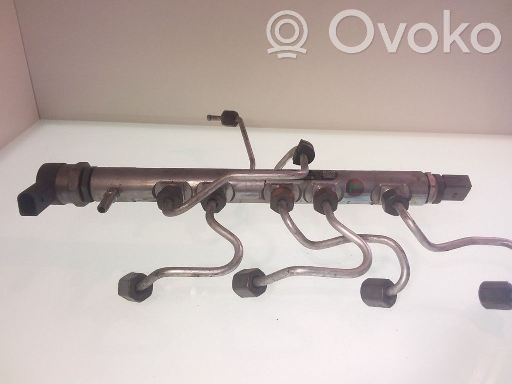 BMW 1 E82 E88 Fuel main line pipe 