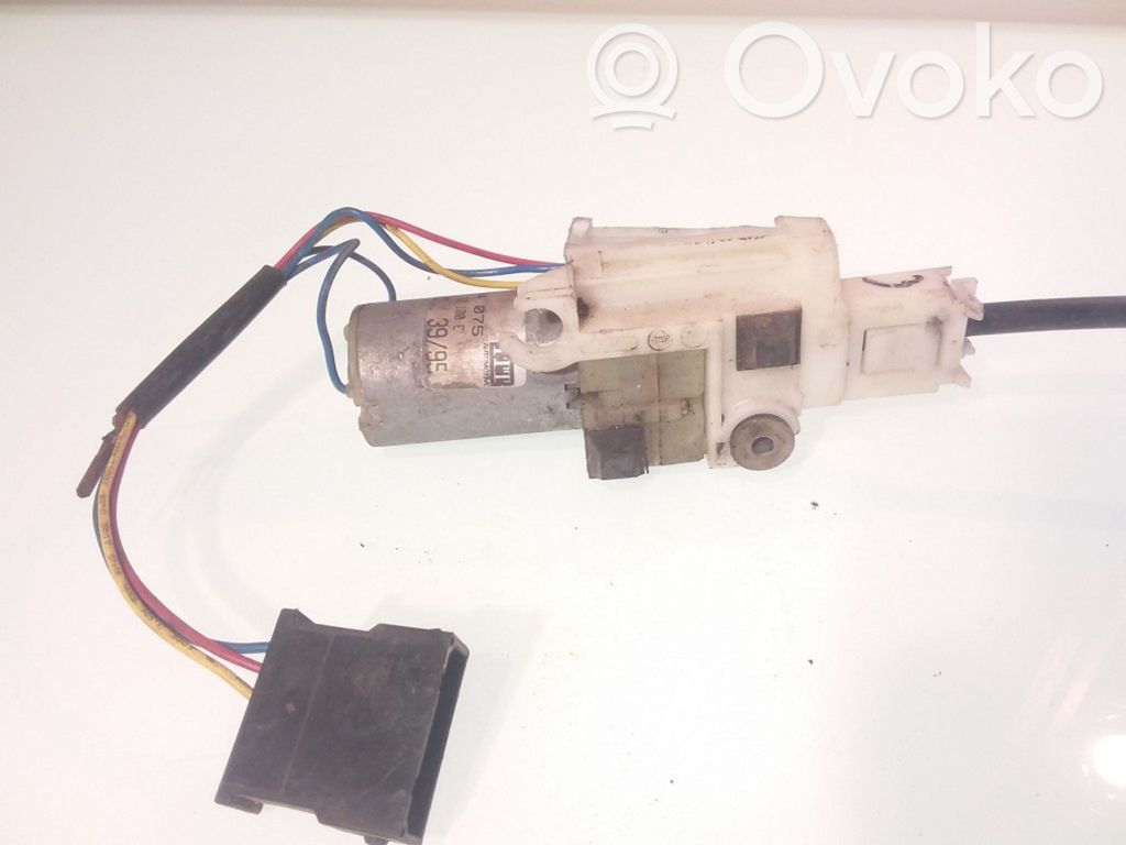 Audi A8 S8 D2 4D Sensor 