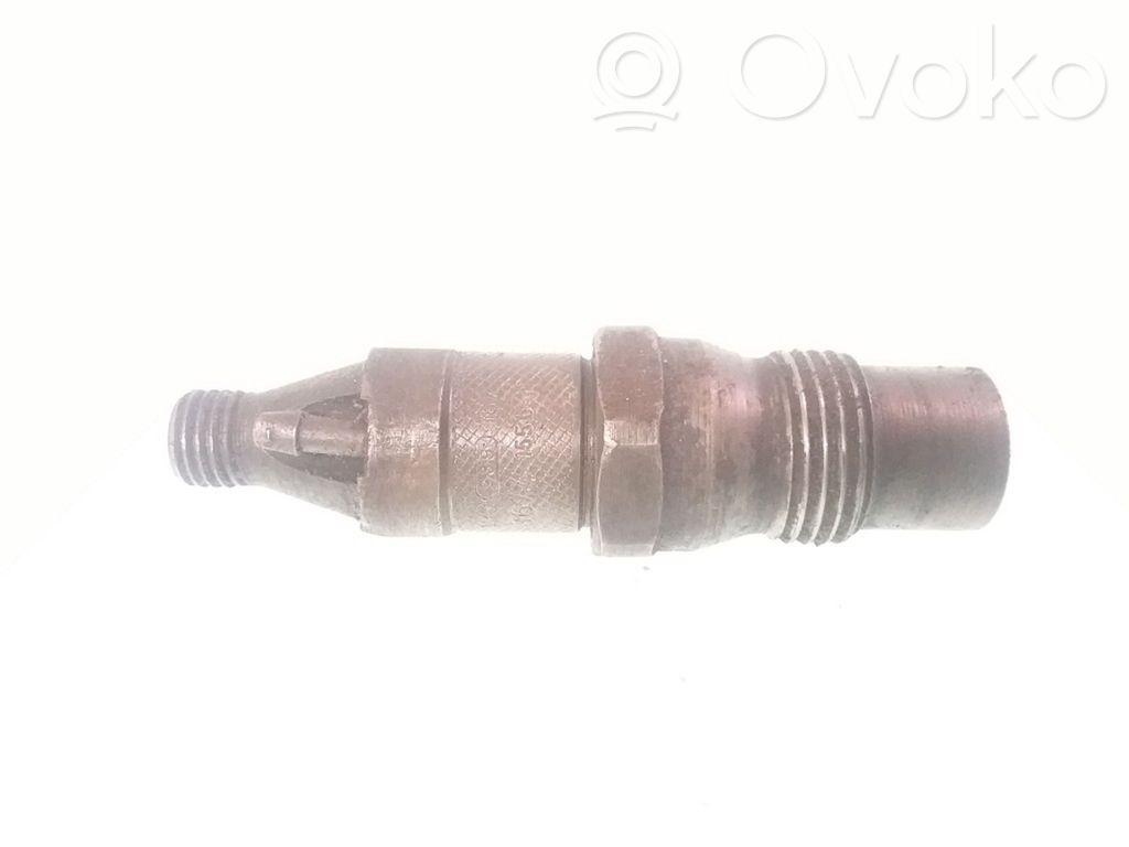 Audi 80 90 B3 Polttoainesuutin 