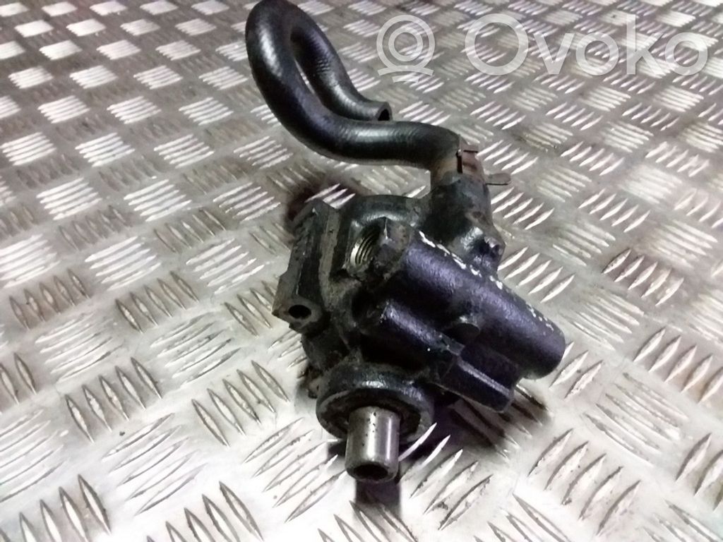 Renault Laguna I Power steering pump 