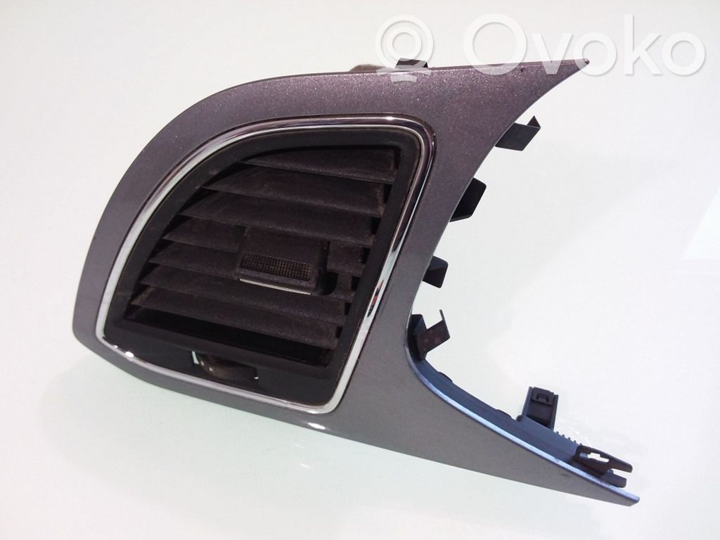 Seat Leon (5F) Moldura protectora de la rejilla de ventilación lateral del panel 