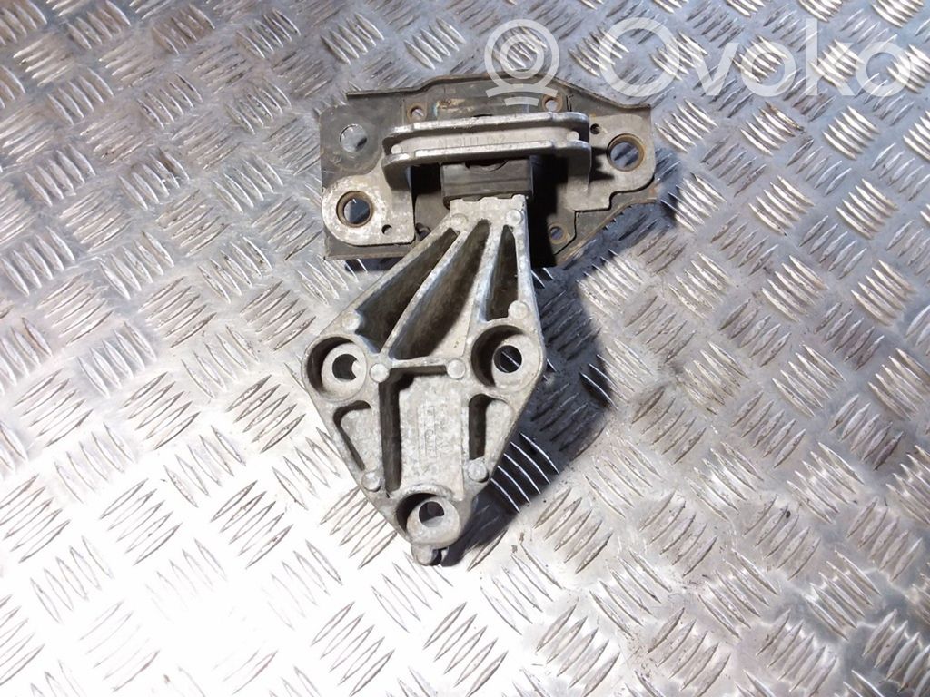 Renault Megane II Engine mount bracket 