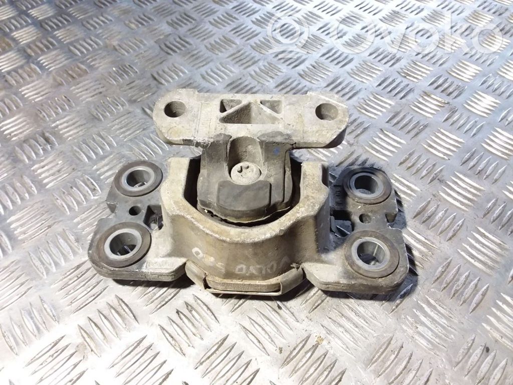 Volvo S80 Engine mount bracket 