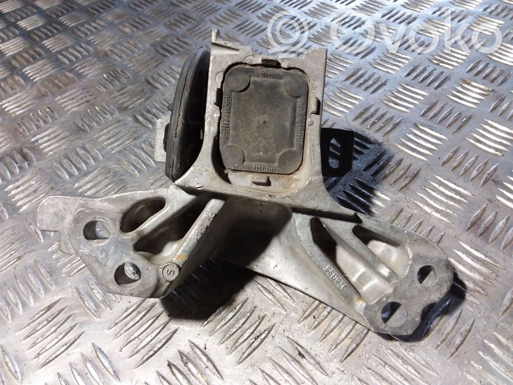Peugeot 407 Engine mount bracket 
