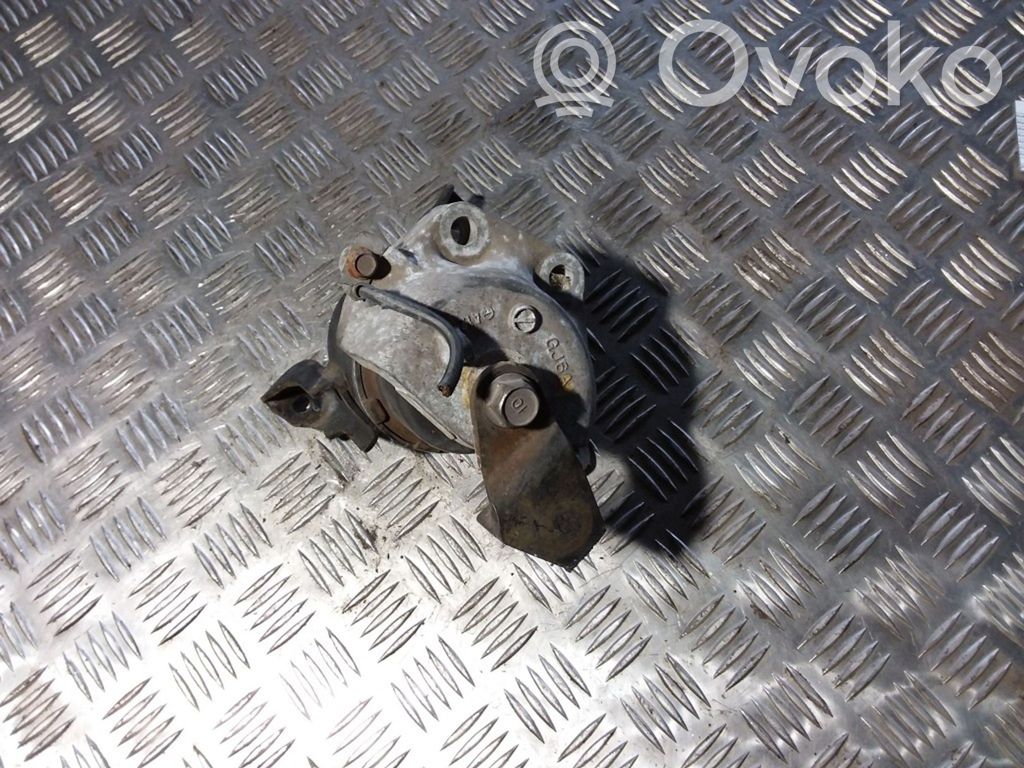 Soporte de montaje del motor