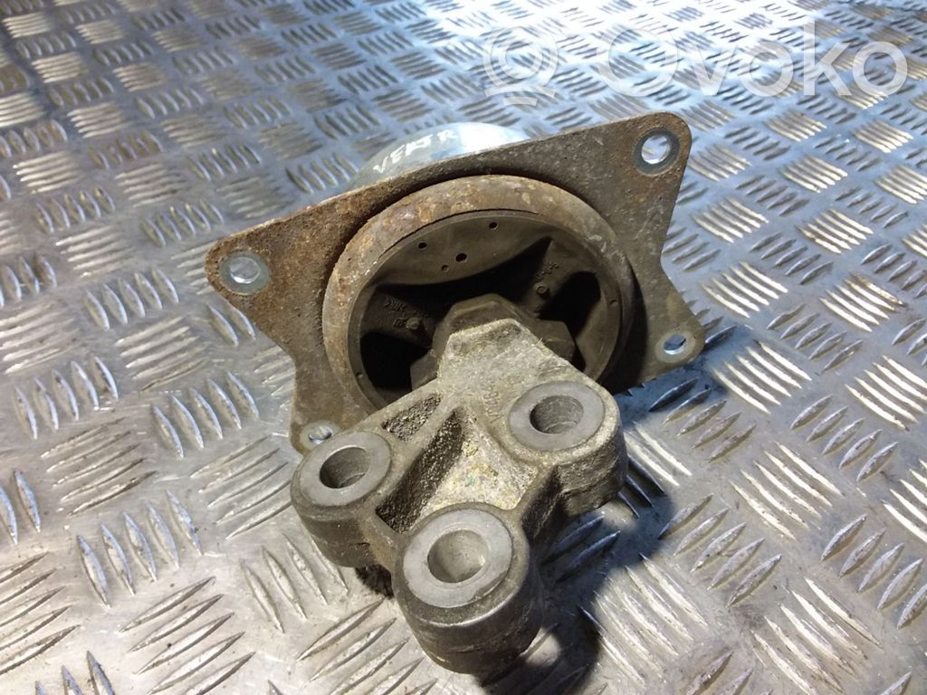 Opel Vectra C Engine mount bracket 