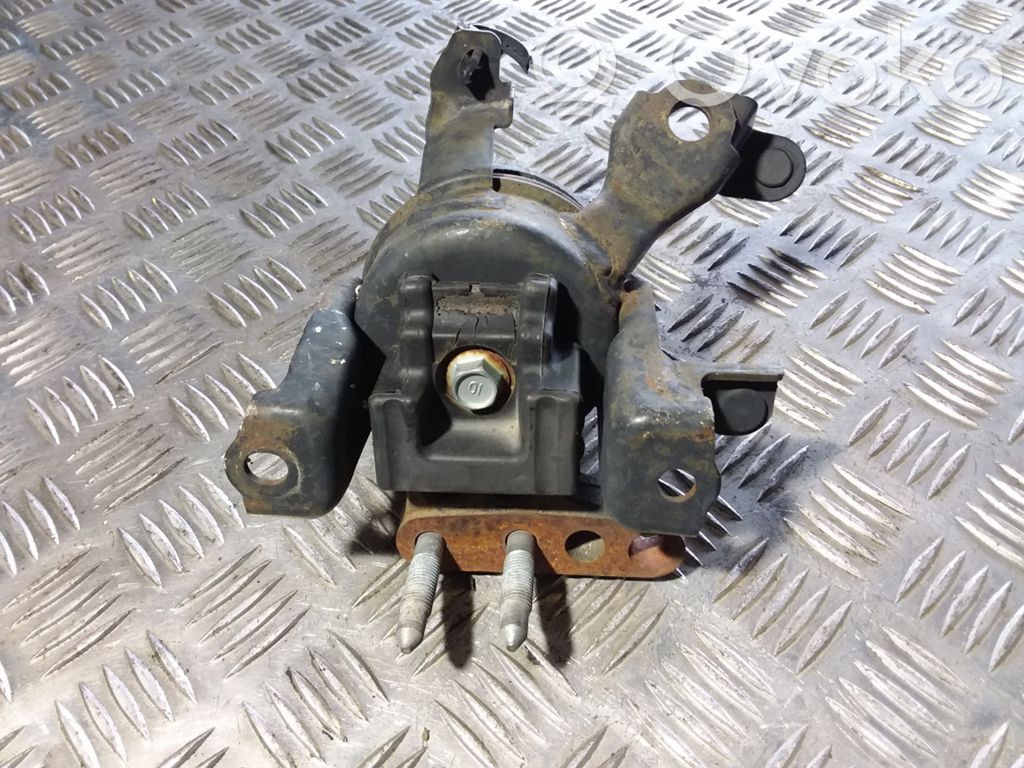 Toyota Corolla E120 E130 Engine mount bracket 