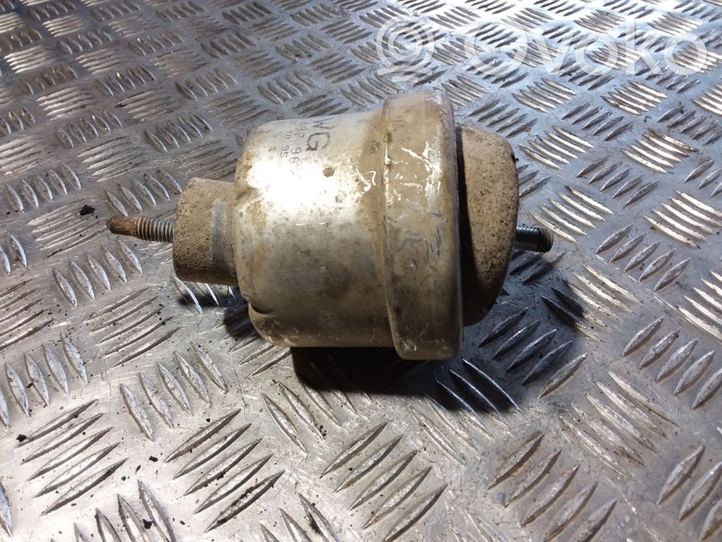 Opel Vectra B Engine mount bracket 