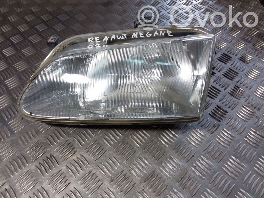 Renault Megane I Scheinwerfer 