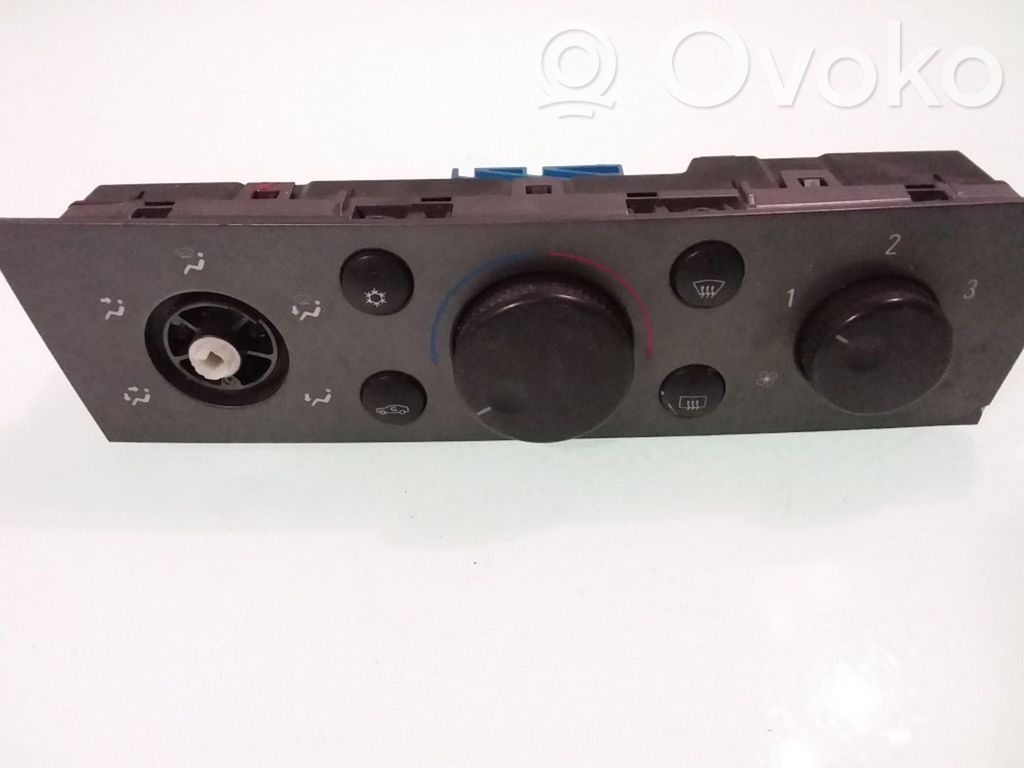 Opel Vectra C Climate control unit 