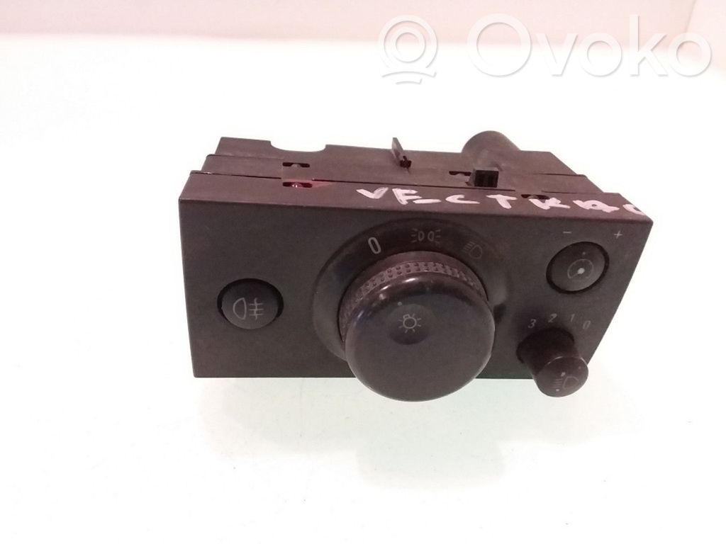 Opel Vectra C Light switch 