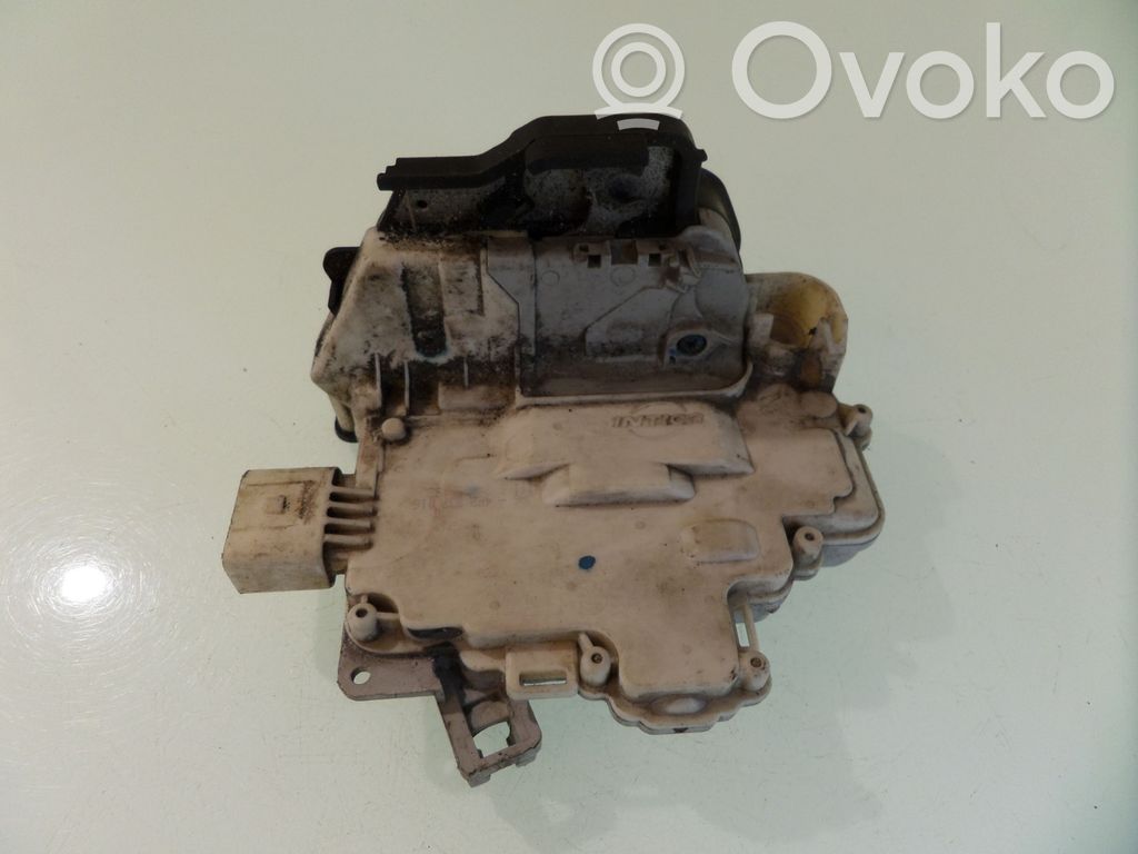 Audi A3 S3 8P Etuoven lukko 