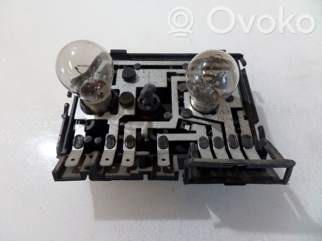 Audi 80 90 B3 Takavalon osa 