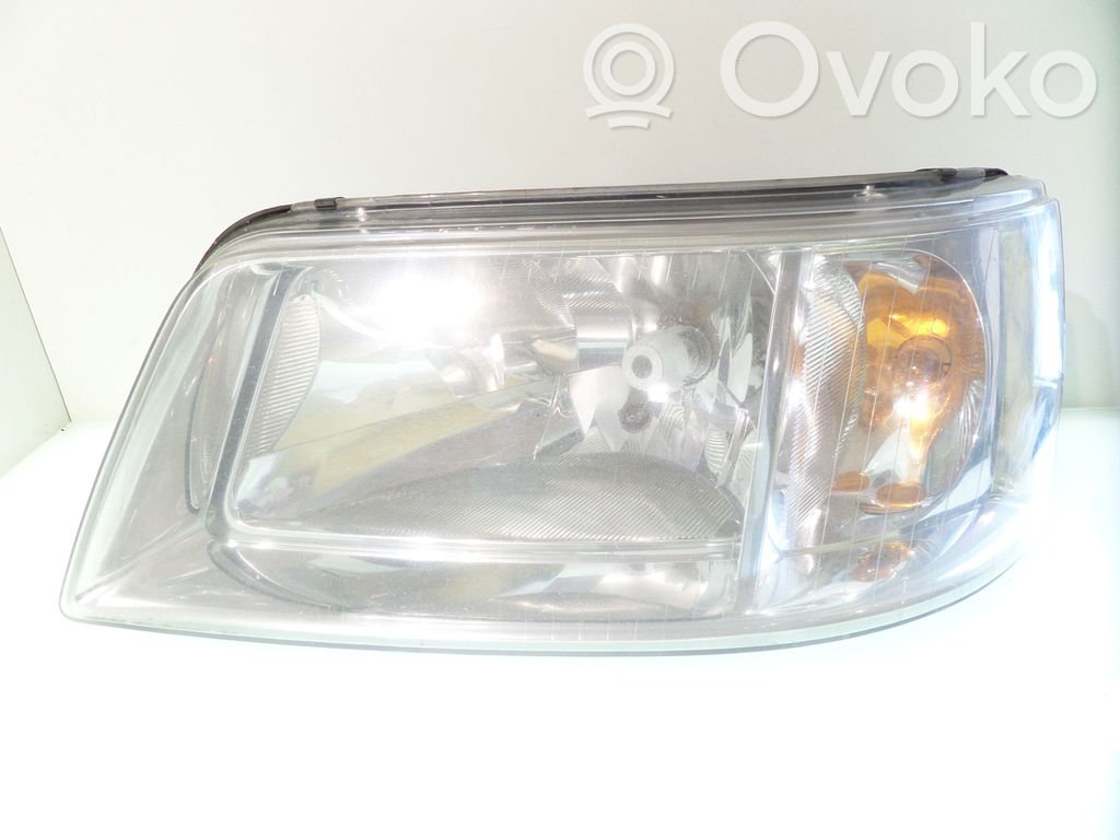 Volkswagen Transporter - Caravelle T5 Lampa przednia 