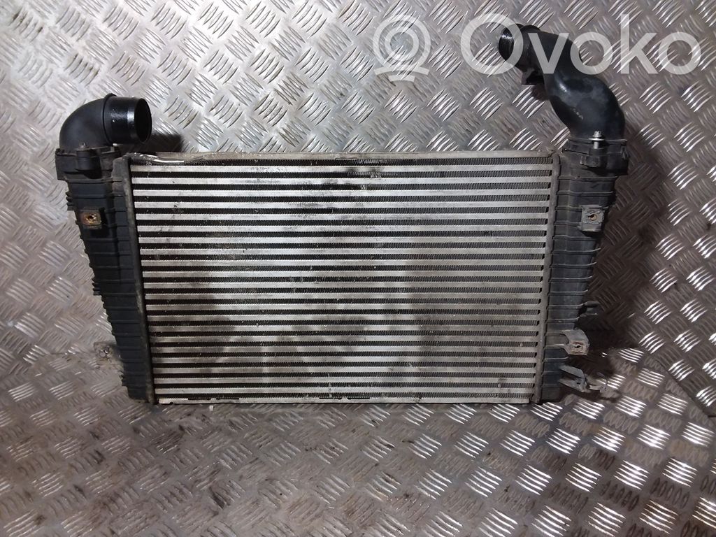 Opel Zafira B Intercooler radiator 