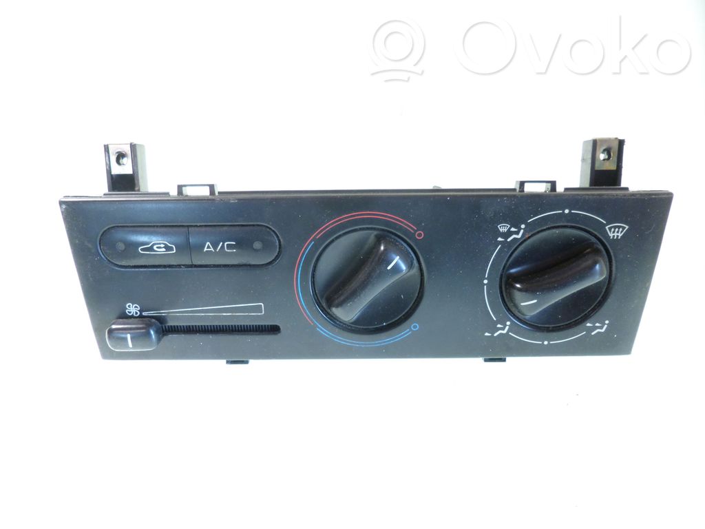 Volkswagen Golf IV Climate control unit 