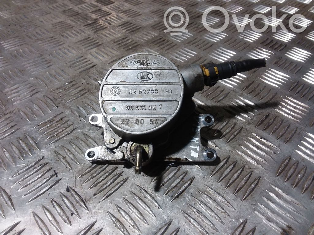 Opel Vectra B Vacuum pump 