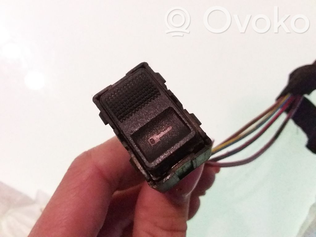 Audi A3 S3 8L Child safety switch 
