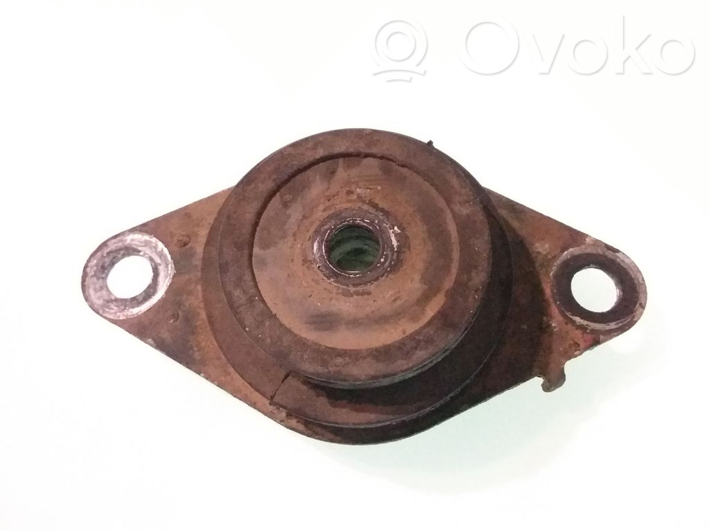Renault Laguna I Engine mount bracket 