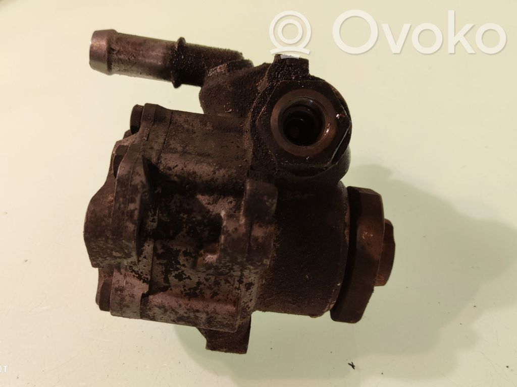 Audi A3 S3 8L Ohjaustehostimen pumppu 