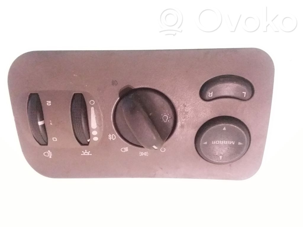 Chrysler Voyager Light switch 