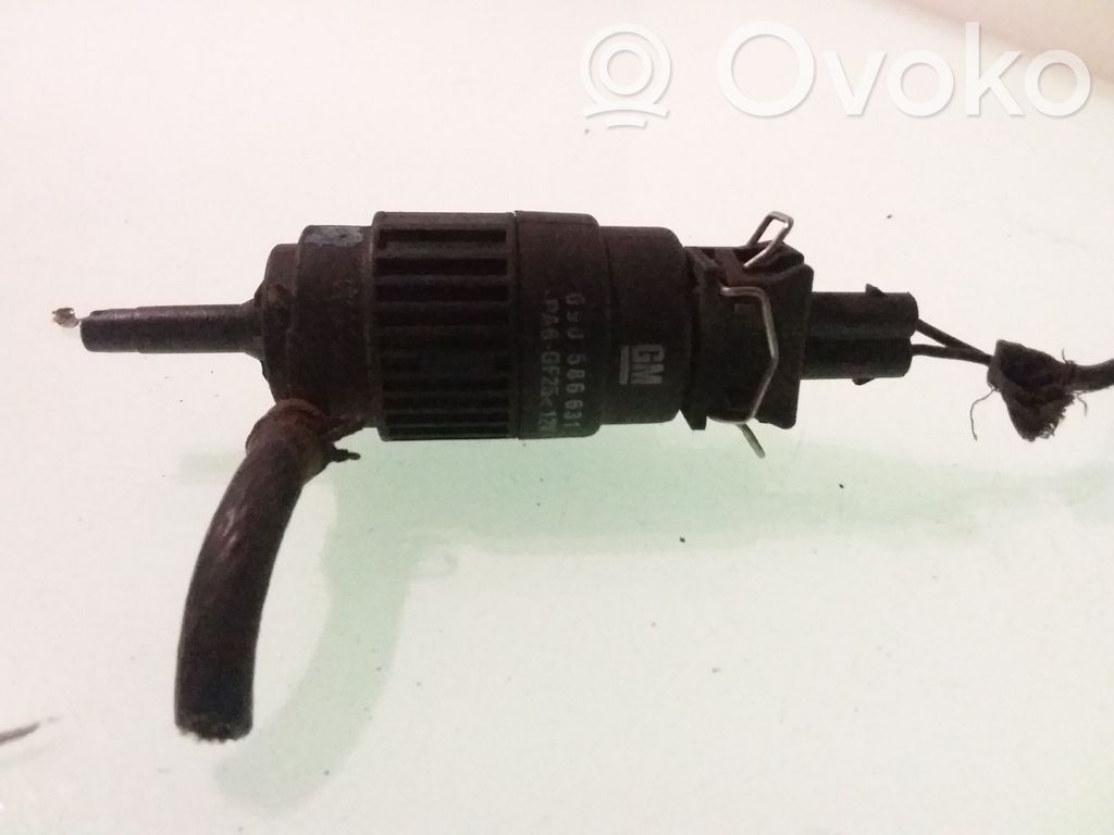 Opel Vectra B Windscreen/windshield washer pump 