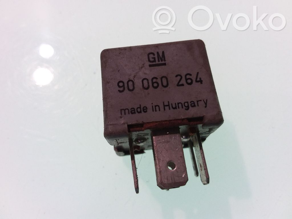 Opel Vectra B Muu rele 