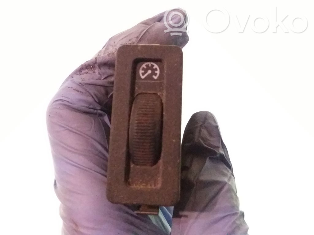 BMW 3 E36 Panelės apšvietimo reguliavimo jungtukas 