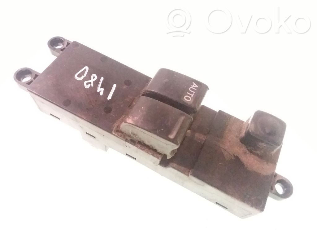 Przyciski szyb   25401AV620,C8DD704N