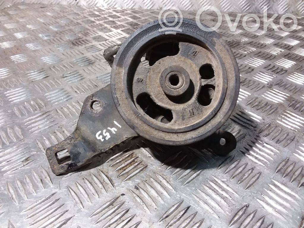 Opel Corsa B Power steering pump 