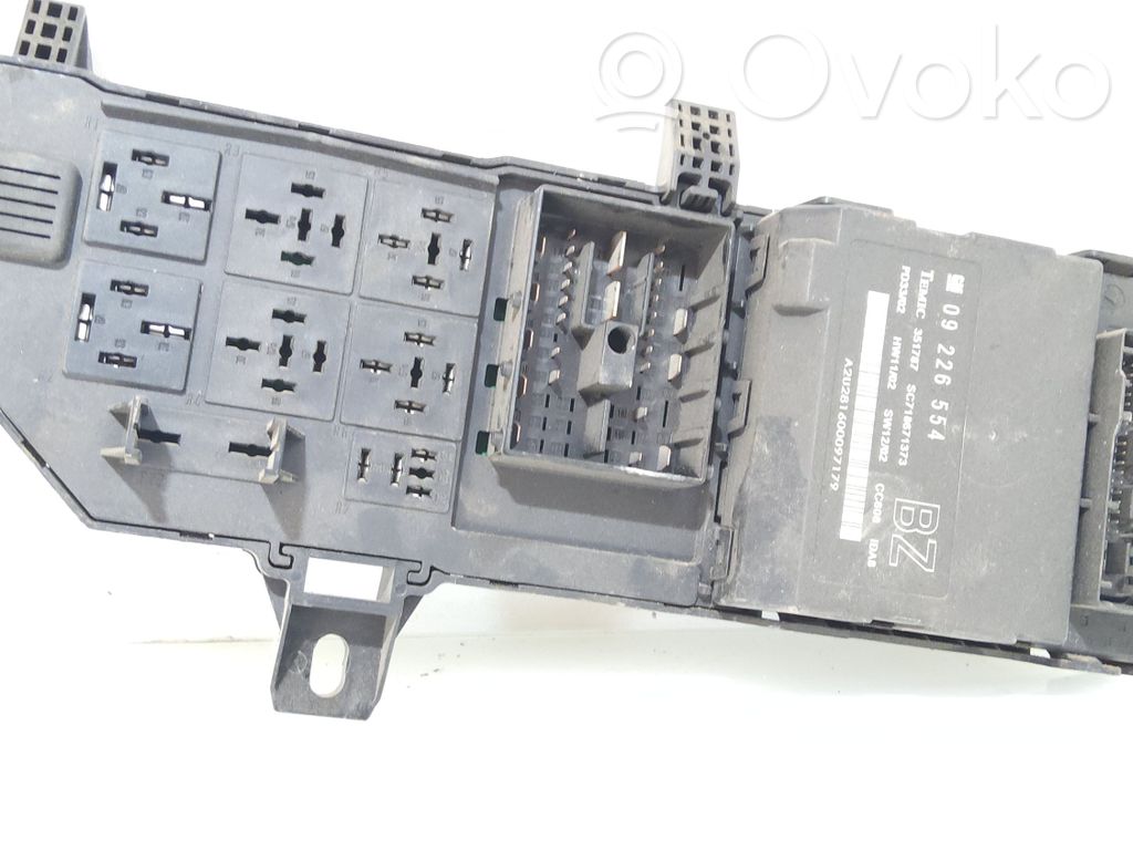 Opel Vectra C Drošinātāju bloks 