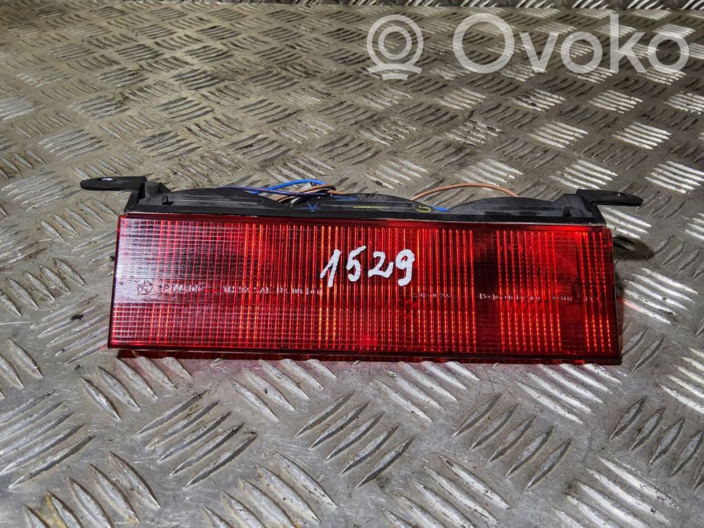 Chrysler PT Cruiser Third/center stoplight 