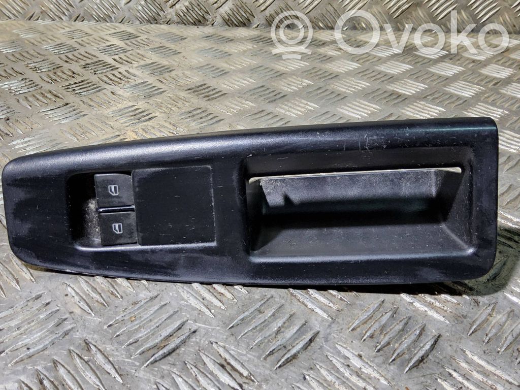 Volkswagen Polo Electric window control switch 