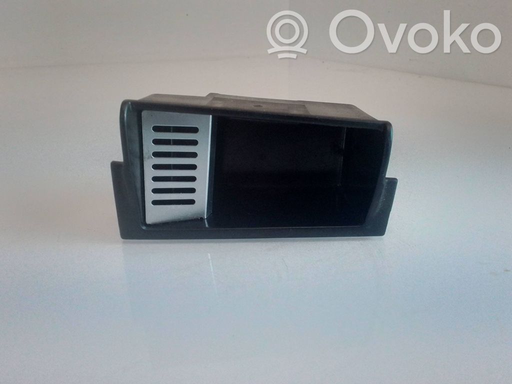 BMW 7 E65 E66 Pelnutrauks 