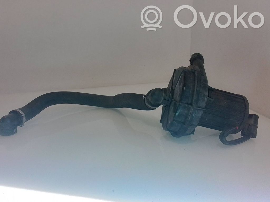 BMW 7 E65 E66 Antrinis oro siurblys 
