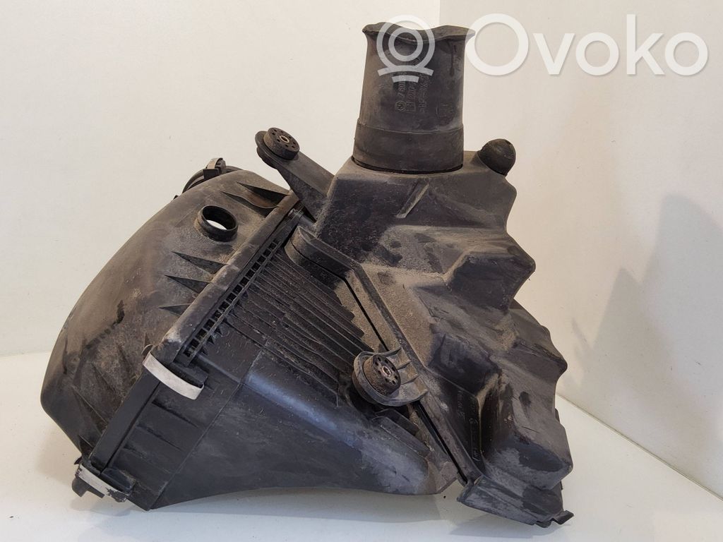 BMW 7 E65 E66 Air filter box 