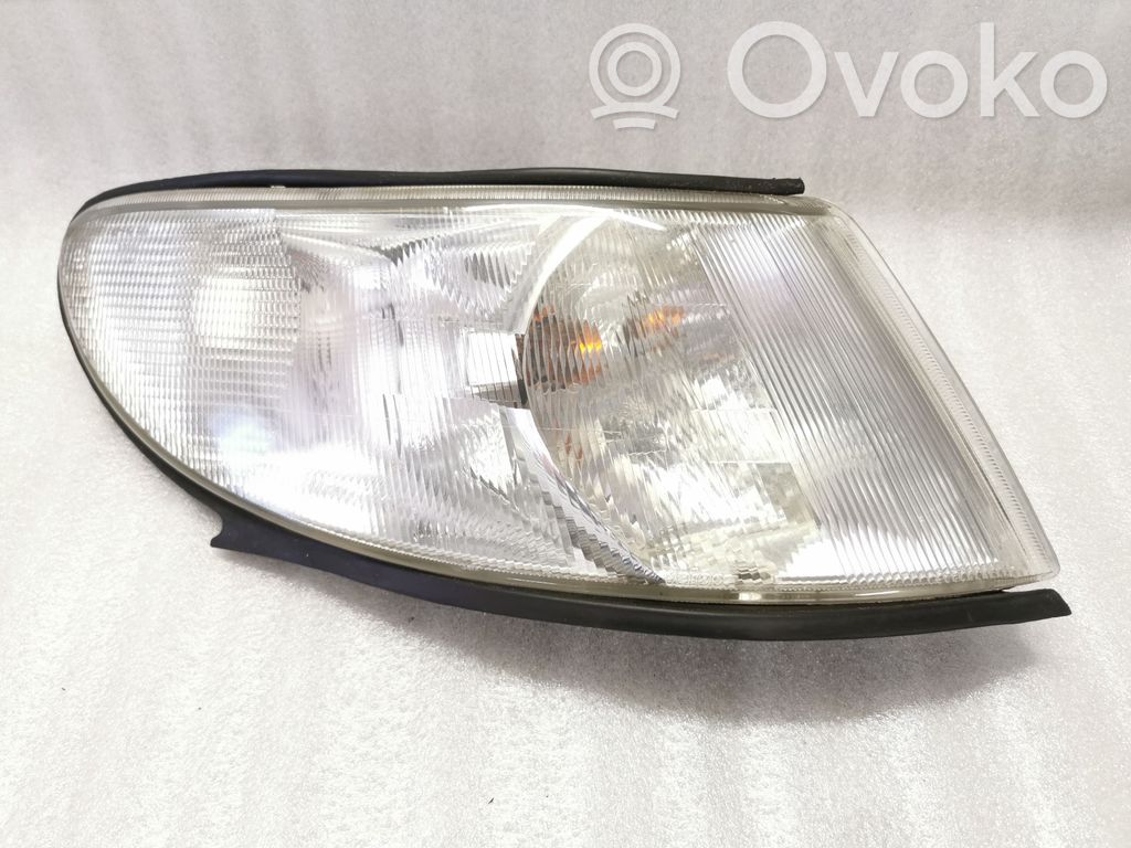 Front indicator light   4676482