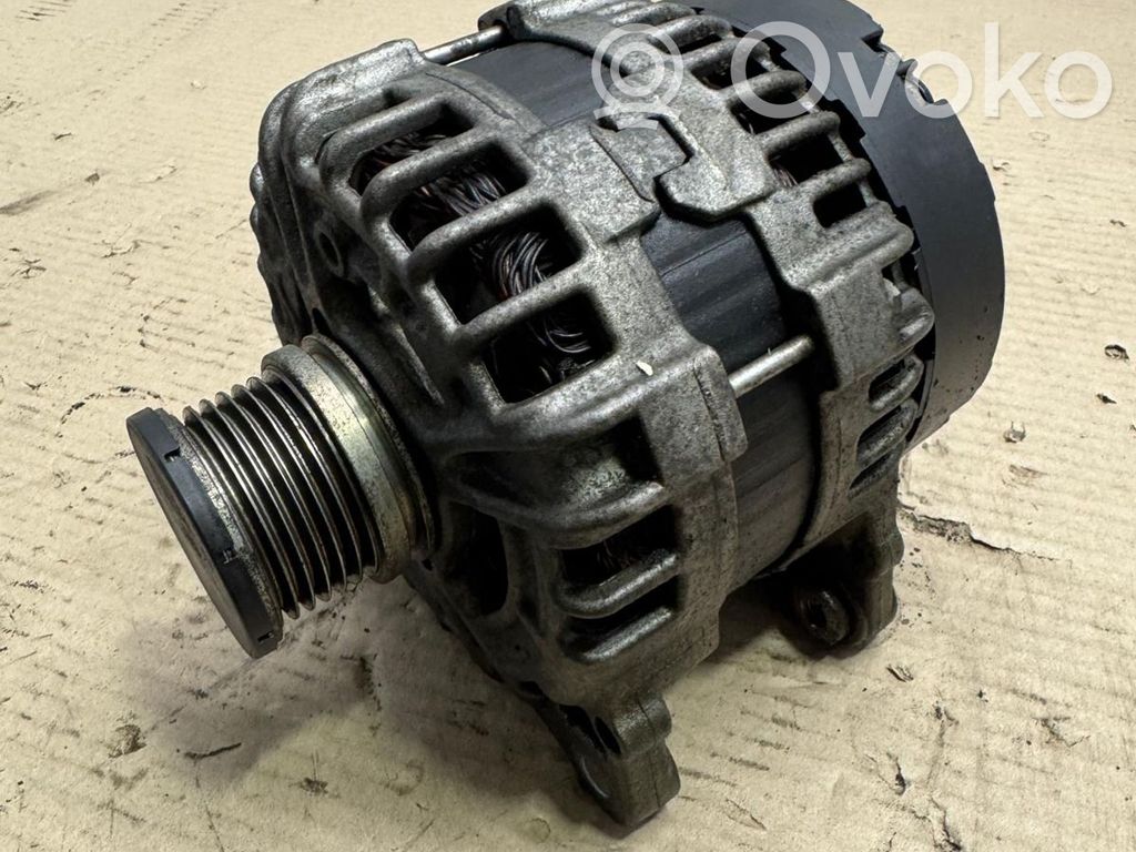 Audi A4 S4 B8 8K Ģenerators 